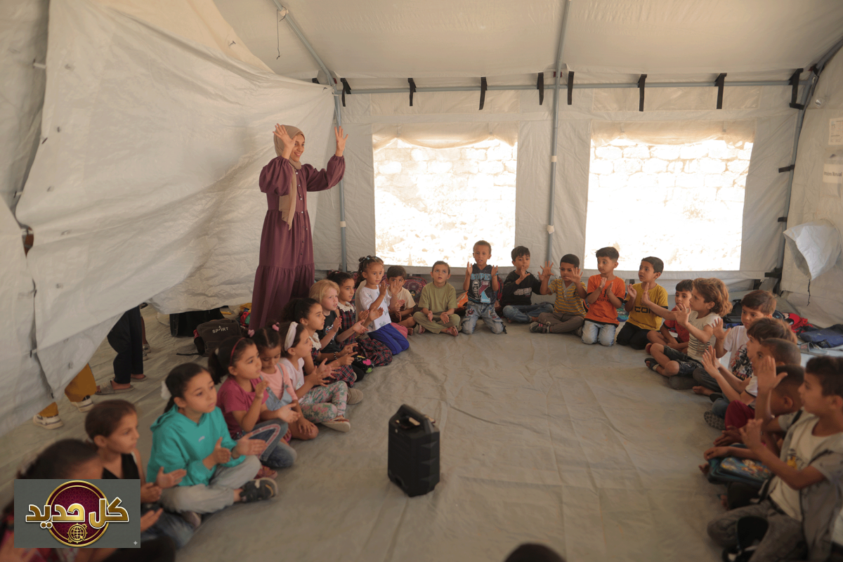 التعليم في غزة: كيف تحولت الخيام إلى مدارس تقاوم الجهل في اليوم العالمي للتعليم