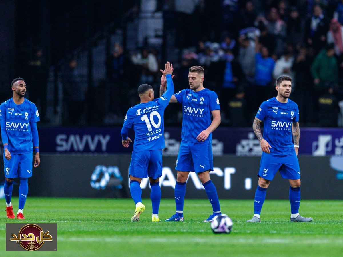 صراع الصدارة: موعد وتفاصيل قمة الهلال ضد القادسية في الدوري السعودي