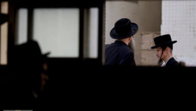 اللوبي الإسرائيلي: هل يحكم واشنطن أم أنه أداة استراتيجية لأمريكا الإمبراطورية؟