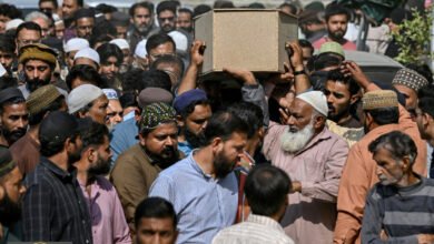 حريق مركز تسوق باكستان: ارتفاع حصيلة الضحايا إلى 55 قتيلاً وسط مطالبات بالمساءلة