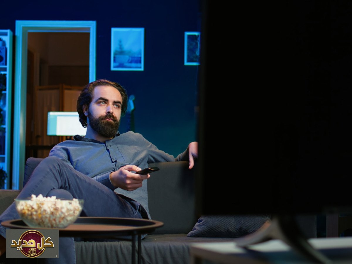 متابعة الرجال للأخبار والرياضة: قراءة في دوافع الانجذاب للشاشات