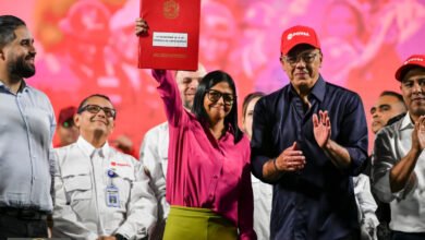 قطاع النفط الفنزويلي يفتح أبوابه للاستثمار الخاص بعد قرار واشنطن الأخير