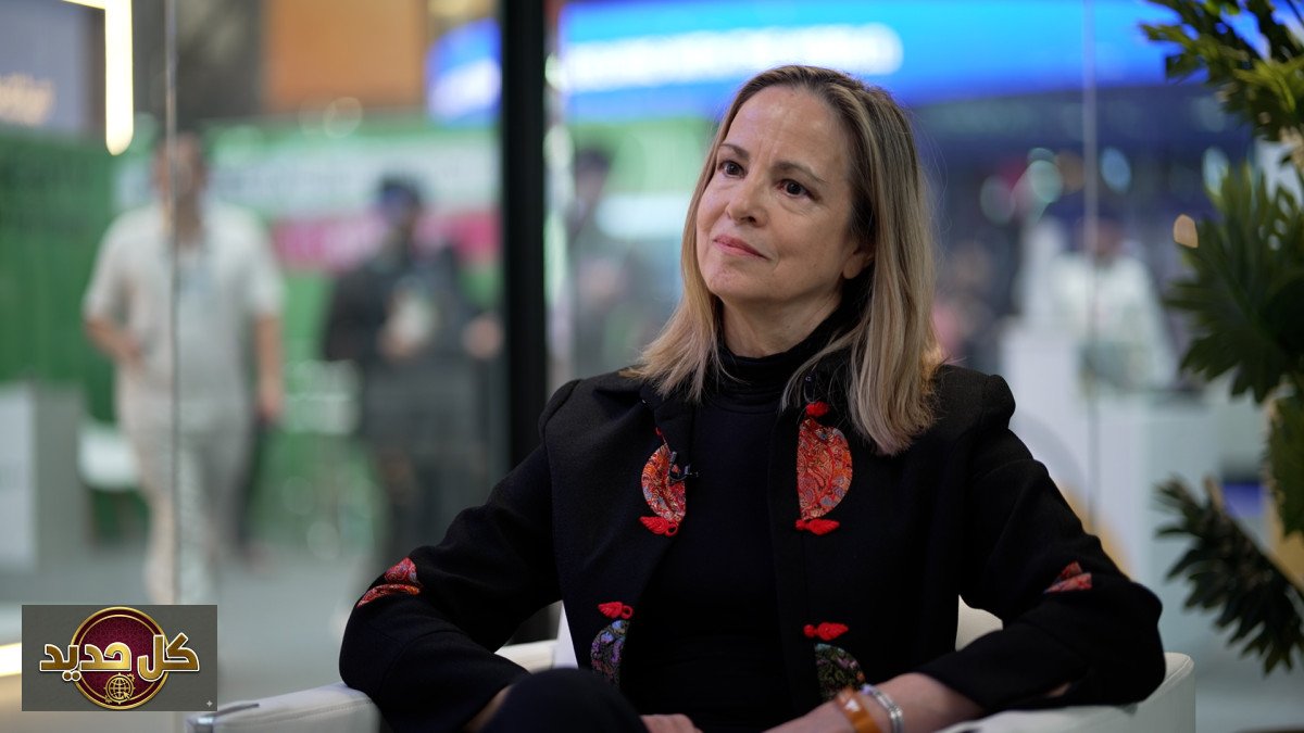 الحوسبة المكانية: كيف تعيد آمي بيك تشكيل العوالم الرقمية؟