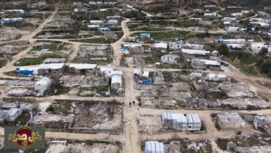 تضرر خيام النازحين في إدلب يفاقم الكارثة الإنسانية جراء السيول الموحلة