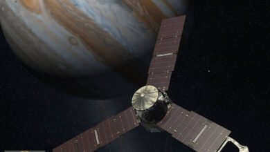 اكتشاف مركبة جونو والمشتري: الكوكب العملاق أصغر وأكثر انحناءً مما ظن العلماء