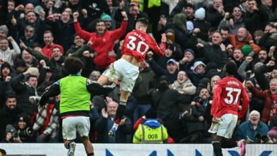 مانشستر يونايتد صفقات: خطة استثنائية لخطف 3 مواهب إنجليزية في الصيف