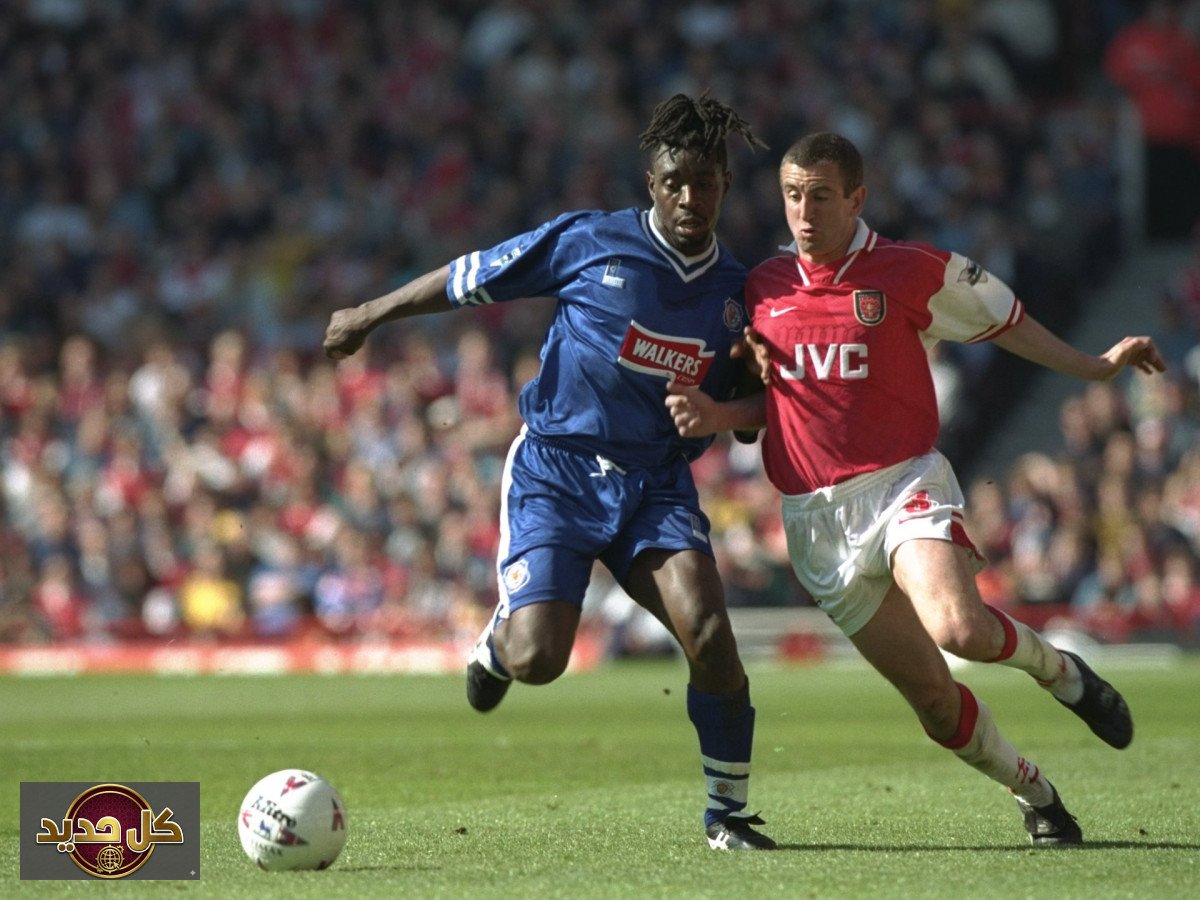 البريمرليغ من السجن.. قصة صعود نجم كُروي غير متوقع