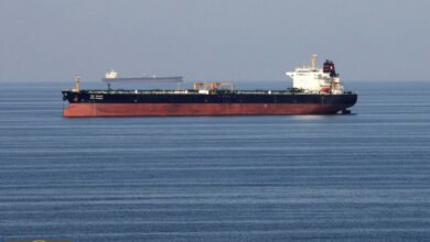 تعليق الشحن عبر مضيق هرمز: شركات النفط تتأهب للتصعيد