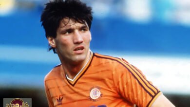 توني آدامز يختار "أقسى لاعبي كرة القدم" على الإطلاق بالاتفاق مع فيني جونز