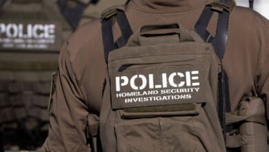 ترحيل الكاميرون سراً: كيف تحدت إدارة ترمب قرارات المحاكم لترحيل 9 أشخاص؟