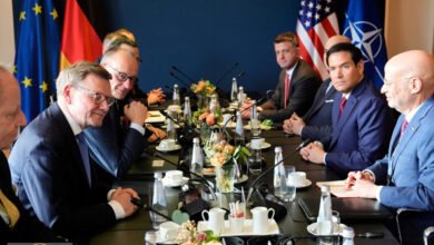 السياسة الخارجية الأمريكية: صراع "التقدمية والمعتدلة" يتجلى في مؤتمر ميونخ