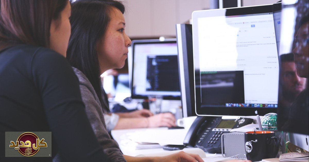 أفضل ٥ منصات لإنشاء المواقع: كيف غير الذكاء الاصطناعي قواعد اللعبة؟