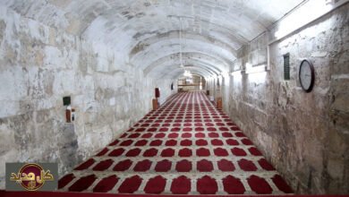 الأقصى القديم: رحلة عبر التاريخ وفتح أبوابه للمصلين بعد عام 1998