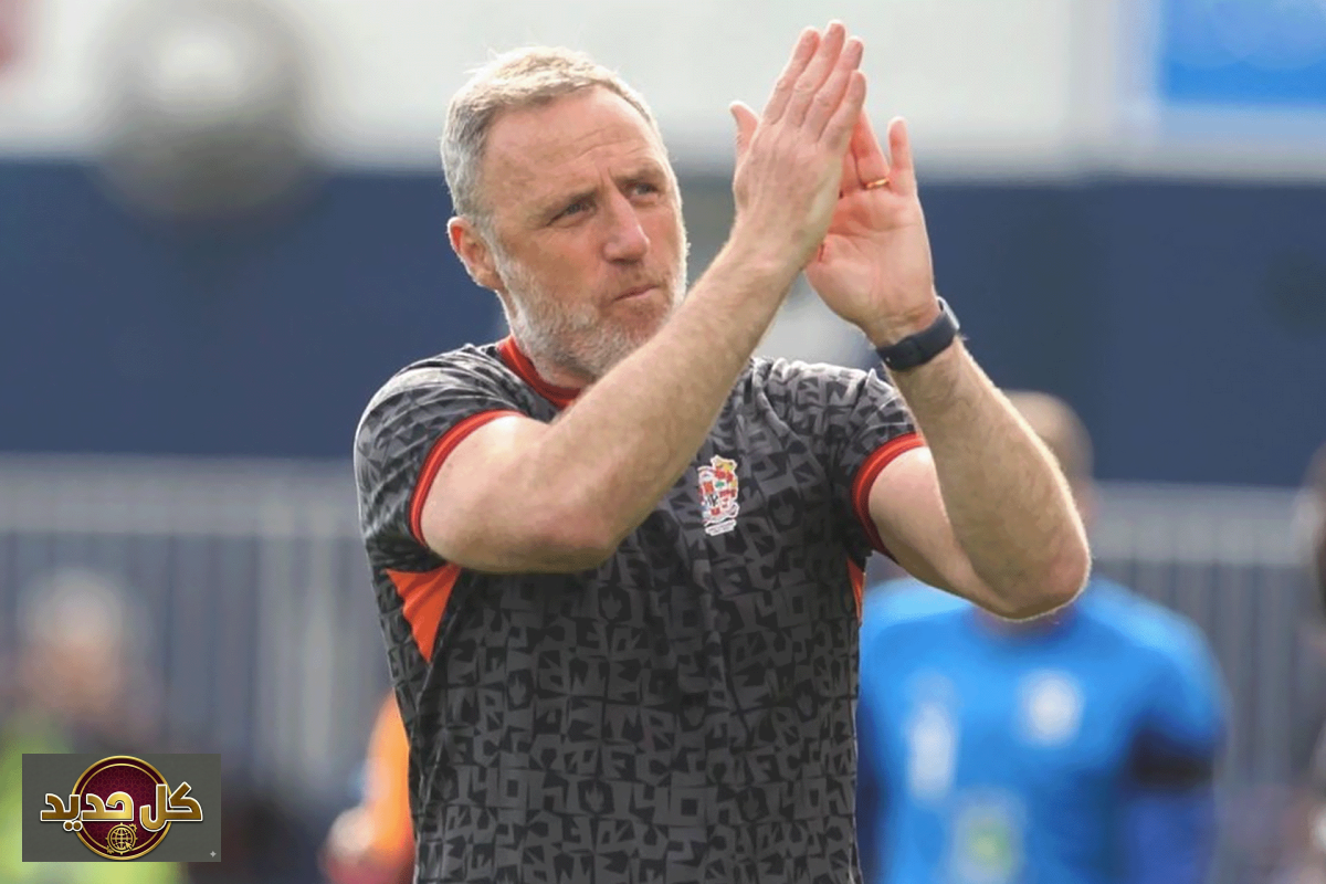 إقالة مدرب ترانمير روفرز: كروسبي يودع الفريق بعد سلسلة هزائم كارثية