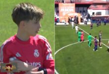 روح رياضية تبرز: ناشئ برشلونة ونجل كاسياس في لقطة تاريخية تجسد القيم العليا بكرة القدم