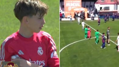 روح رياضية تبرز: ناشئ برشلونة ونجل كاسياس في لقطة تاريخية تجسد القيم العليا بكرة القدم