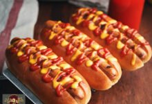 الهوت دوغ: من أسرار صناعته إلى أيقونة أمريكية تثير الجدل الصحي