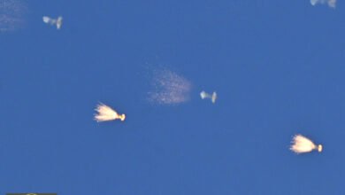 هجمات المسيّرات تتصاعد: غارات نهارية نادرة على كييف وروسيا تسقط 250 مسيّرة