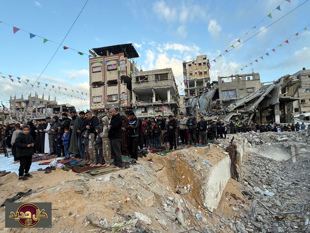 صلاة عيد الفطر: مشاهد مهيبة توحد المسلمين حول العالم رغم التحديات