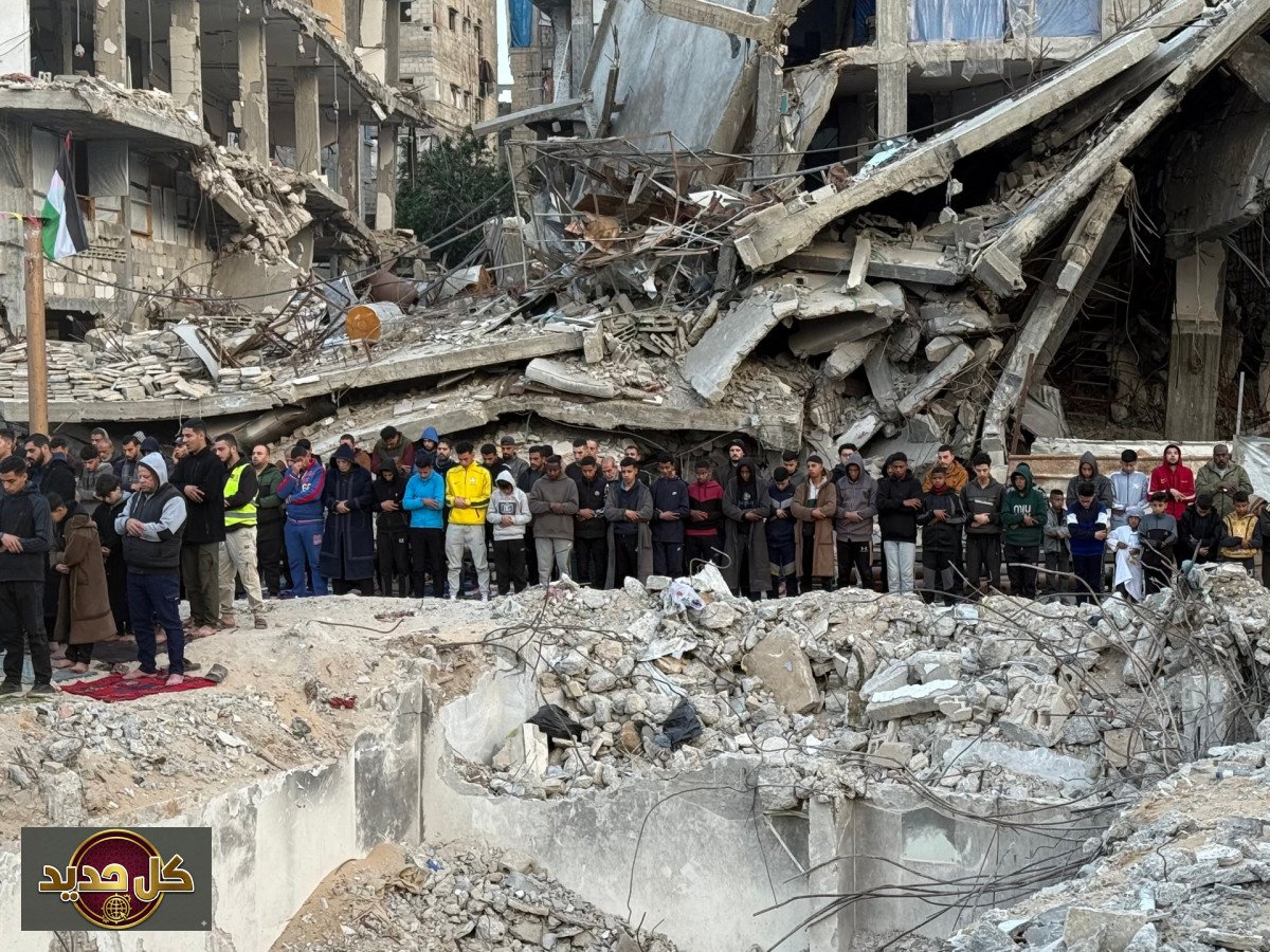 صلاة العيد غزة: خشوع على أنقاض الدمار وصمود لا يلين