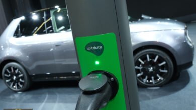 تراجع سيارات كهربائية: 12 عملاقاً يقلصون الإنتاج بخسائر 75 مليار دولار