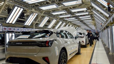 السيارات الكهربائية: هل تربح الرهان في زمن ارتفاع أسعار البنزين؟