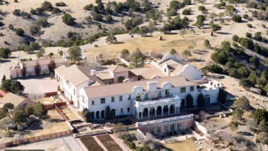 علاقات إبستين نيو مكسيكو المشبوهة: تجدد التحقيقات يثير تساؤلات