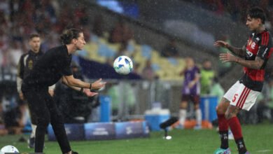 إقالة مدرب فلامنغو: صدمة في عالم كرة القدم رغم الفوز الثماني