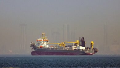 تداعيات الحرب الاقتصادية تتصاعد: بلومبيرغ تحذر من ضغوط عالمية متزايدة