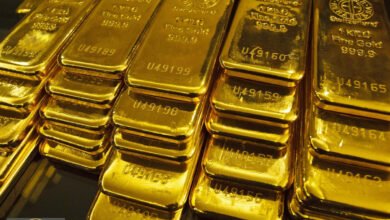 انخفاض الذهب يسجل أدنى مستوياته في 2026: تحليل شامل للأسباب والتداعيات