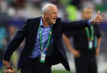 نداء مدرب العراق للفيفا: أرنولد يطالب بتأجيل ملحق المونديال من دبي