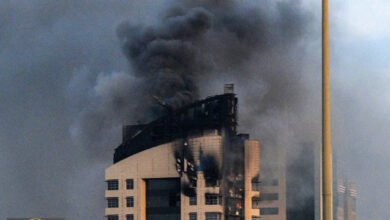 هجمات إيران الخليج: دفاعات السعودية والبحرين تتصدى ومخاوف انقطاع الكهرباء بالكويت