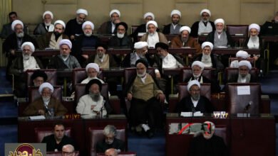 خليفة خامنئي: تحديات الإعلان وتهديدات إسرائيلية تلوح بالأفق