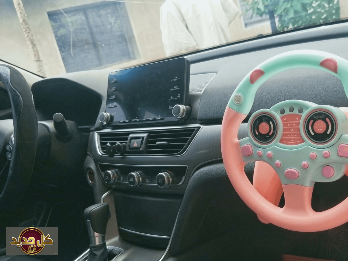 مضيق هرمز: كيف ردت إيران بصورة "سيارة بمقودين" على تصريحات ترامب؟