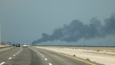 الهجمات الإيرانية: صواريخ ومسيّرات تستهدف مصالح بالخليج والمنطقة