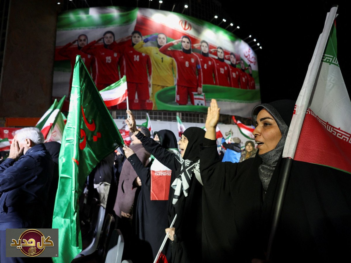 عودة لاعبات المنتخب الإيراني: استقبال شعبي حاشد في طهران بعد تراجعهن عن طلب اللجوء