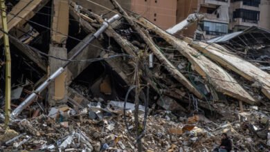 غارات إسرائيلية مكثفة على جنوب لبنان تودي بحياة 11 شخصًا، بينهم مسعفان