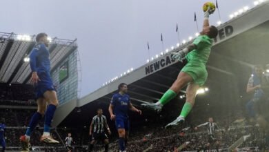 تصدي بيكفورد الخارق: إنقاذ الموسم لإيفرتون أمام نيوكاسل يُلهب الدوري الإنجليزي
