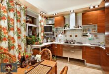 مطبخ الستينيات: سحر الماضي يعود بنقوش جريئة وألوان زاهية