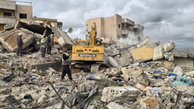 تصعيد إسرائيل في لبنان: غارات مكثفة ووعود برد حاسم من حزب الله