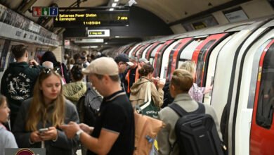 شجار مترو لندن: تصرف مراهقة بالتدخين الإلكتروني يفجر عنفاً وذعراً