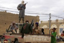 هروب مسؤولين ماليين: تفاصيل إفلات والي وعسكريين من قبضة الجماعات المسلحة