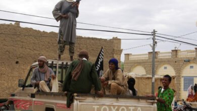 هروب مسؤولين ماليين: تفاصيل إفلات والي وعسكريين من قبضة الجماعات المسلحة