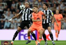 نيوكاسل وبرشلونة: قمة الإثارة في ذهاب ثمن نهائي دوري أبطال أوروبا