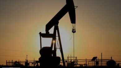 أسعار النفط تقفز: الحرب تؤجج مخاوف الإمدادات من الشرق الأوسط