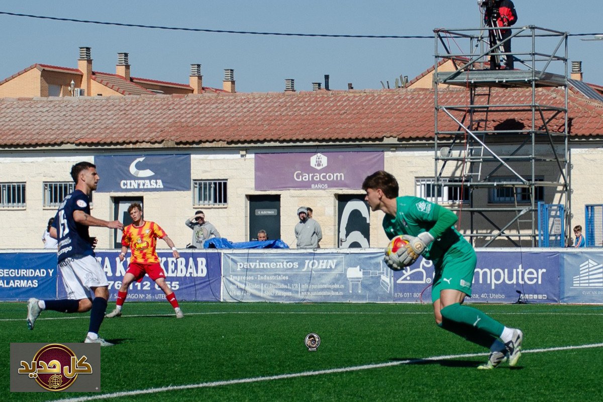 خطة الحارس اللاعب: كيف أنقذت تكتيكات بويول فريقاً إسبانياً من الهزيمة؟