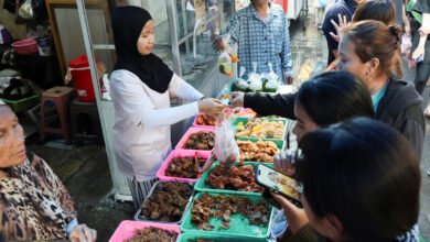 رمضان في إندونيسيا: رحلة "الموديك" وصوت "البيدوغ" الرمضاني