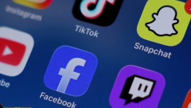 حظر تطبيقات التواصل الاجتماعي يكتسب زخماً عالمياً: إندونيسيا وولاية هندية في الطليعة