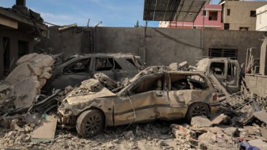 التصعيد في جنوب لبنان: غارات إسرائيلية واستهداف سيارة إسعاف يثير المخاوف