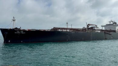 مضيق هرمز يتصدر التوترات: الحرس الثوري الإيراني يعلن إغلاقه وإعادة 3 سفن شحن